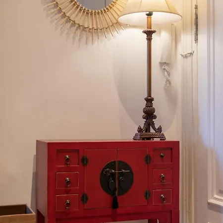 Confort Y Diseno Con Vistas Al Casco Viejo דירה