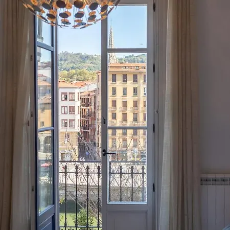 Confort Y Diseno Con Vistas Al Casco Viejo דירה *